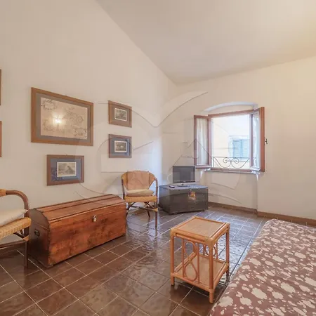 Trilocale Berbene - Goelba Apartamento